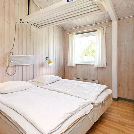 4 Star In Hals Hou (Nordjylland)