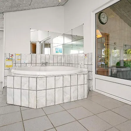 Feriehus 10 Person In Hals *